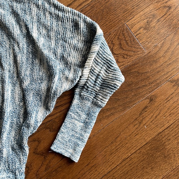 2/$15 BCBG Maxazria Cotton Crop Dolman Sleeve Sweater - Size XS - Picture 5 of 8